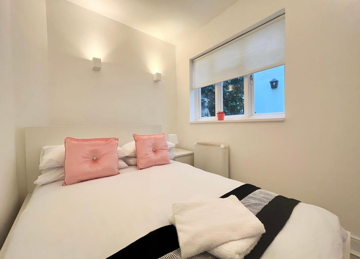 Hyde Park Two Bed Apartament